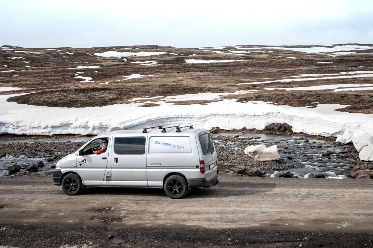 Campsite Kuku Campers - Campervans *